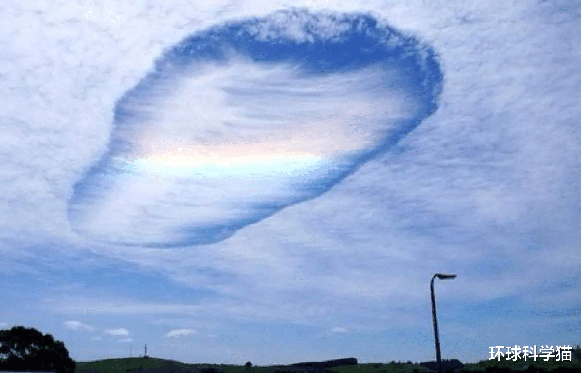 恐龙|不明飞行物视频一团黑，现代技术无法识别，真无法用科学解释？