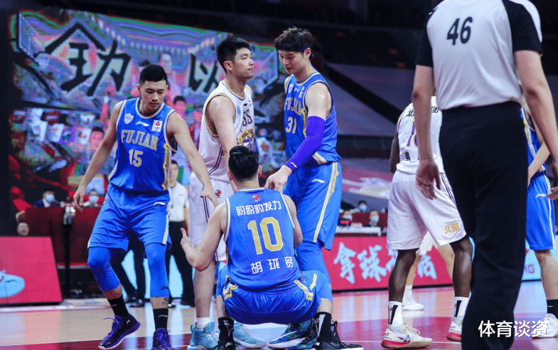 伊能静@轰100+28+14！这组CBA三巨头摊牌，打爆北控，季后赛名额他们要定了