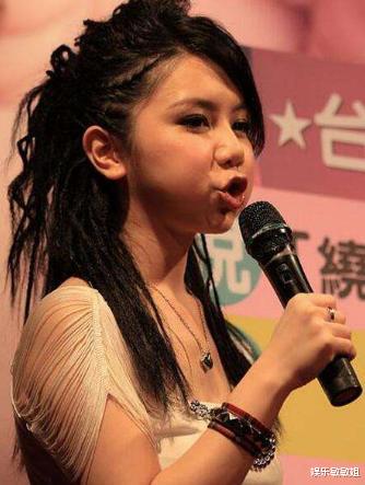 『邓紫棋』邓紫棋走红之前长啥样？当看到照片那一刻，这才是男人的心头肉