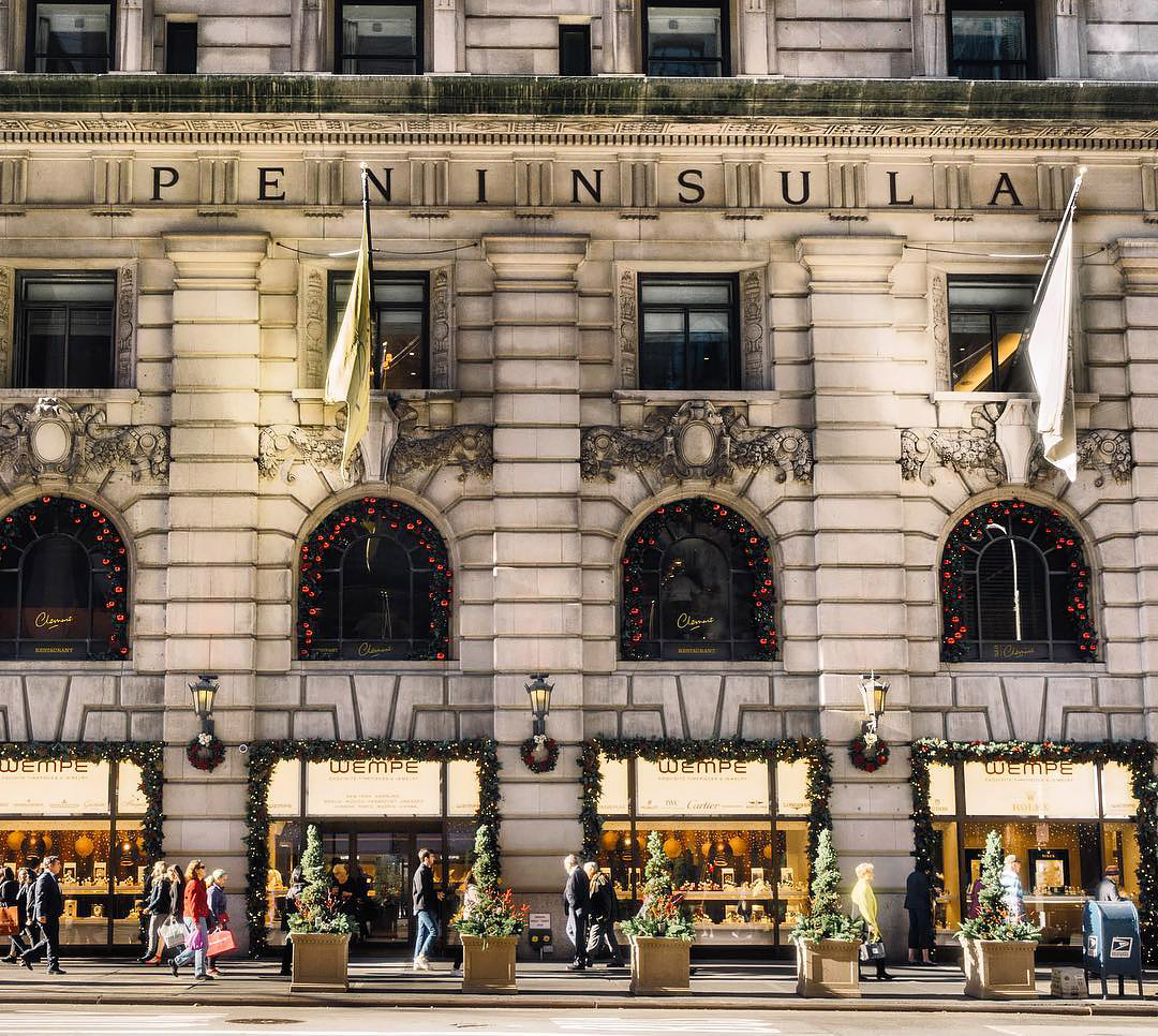 香港|“世界最伟大酒店”：住一晚近6千元，却被中国企业花1亿美元买下