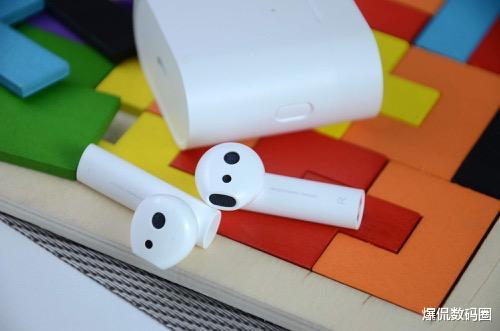 百度|抄底价?小米兄弟品牌新跨界:酷似AirPods,续航28小时