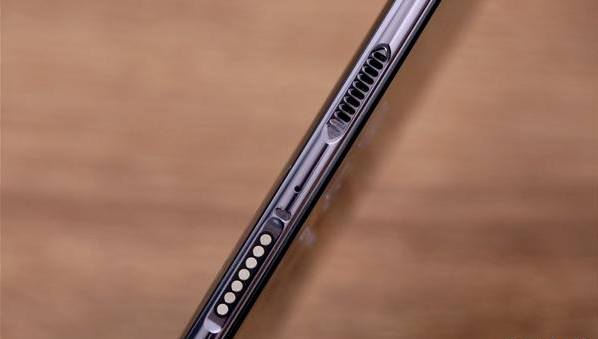 [骁龙865]唯一采用16GB的国产机，多维散热+骁龙865，5G手机中的性能猛将