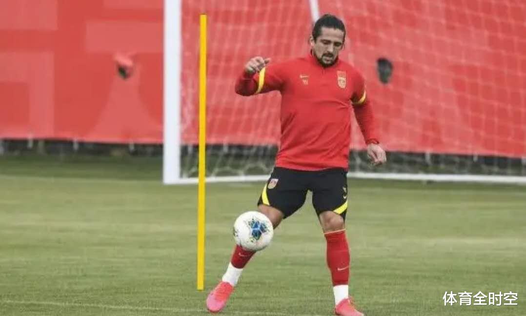 归化球员▲暴涨17公斤精壮小伙变油腻大叔，这次连归化球员也指望不上了？