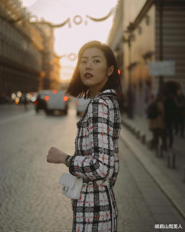 发型|女人过了40岁，尽量避开这3种发型，尤其是第二种，显老又土气