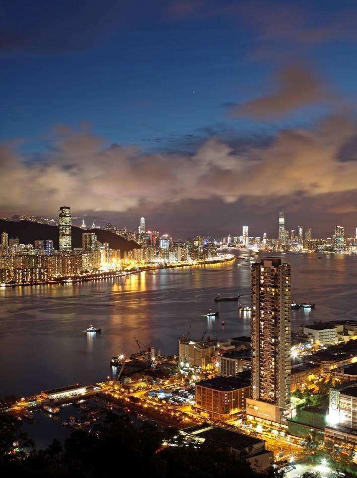 香港|中国“最特别”的两个城市，外国人随便进出，中国人却不行