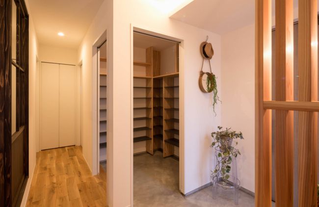 |5个爆火的日本玄关设计方案，太棒了！别再傻傻放一堆鞋了...