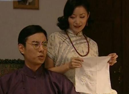 豪门|《金粉》原著翠姨地位尴尬，却在豪门左右逢源，她的理智值得学习