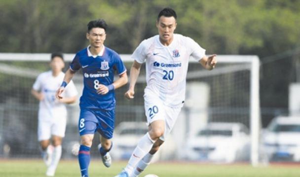 上海申花@申花主力11人雏形初现，连国脚的位置都不稳！上海滩老大要易主？