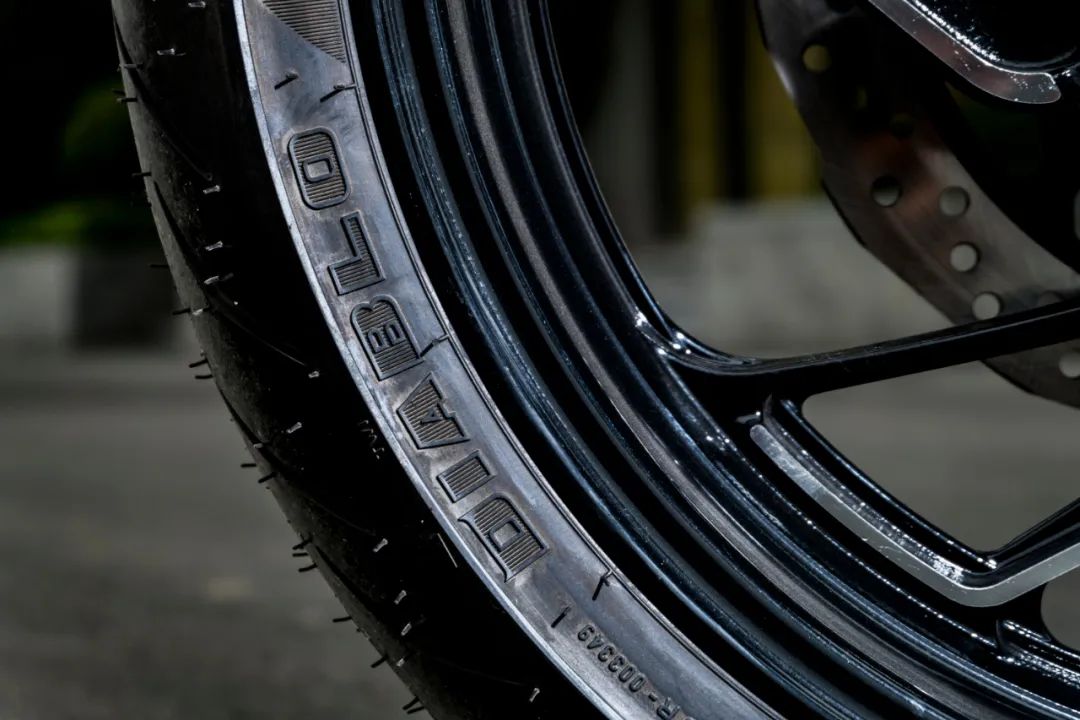 「动力」岂止工艺：豪爵DR300开箱日志，一款世界级水准的街车