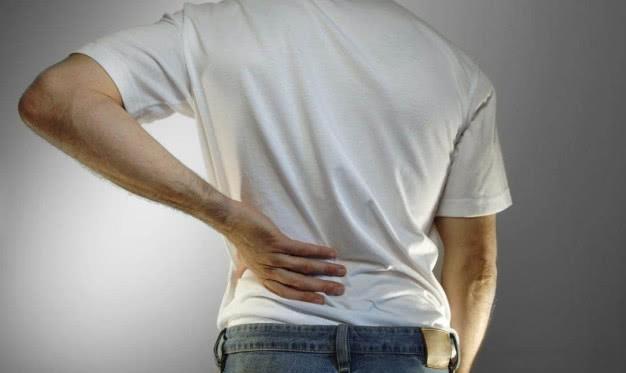 「衰老」女性绝经前，身体会亮起四个“红灯”，在“这个岁数”出现最好