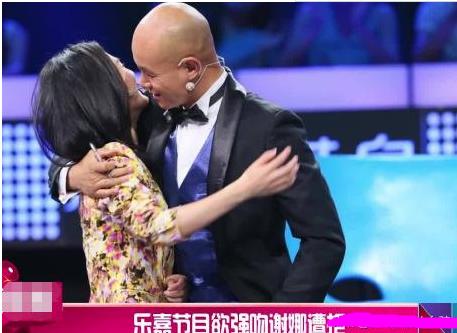 「乐嘉」乐嘉从金牌主持到身败名裂，你以为耍酒疯惹祸，其实背后藏着秘密