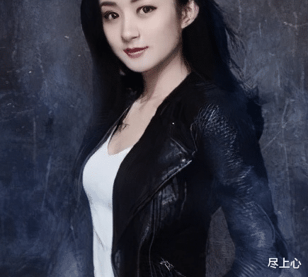 杨蓉|赵丽颖为何不办婚礼？杨幂一句话说出原因，太现实