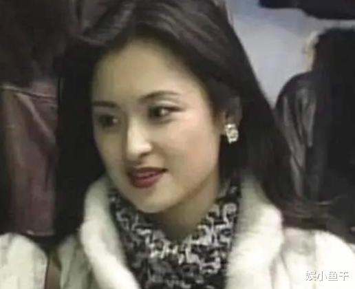 万梓良|王路遥：“插足”万梓良婚姻后，转身嫁百亿富豪，今50岁现状如何