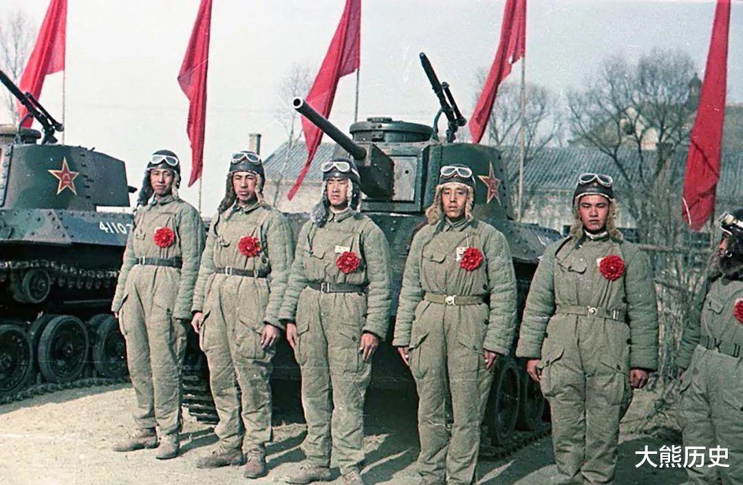 「邓华」揭秘我军战斗力最强的兵团，下辖三个军，全部都是林帅手中王牌军