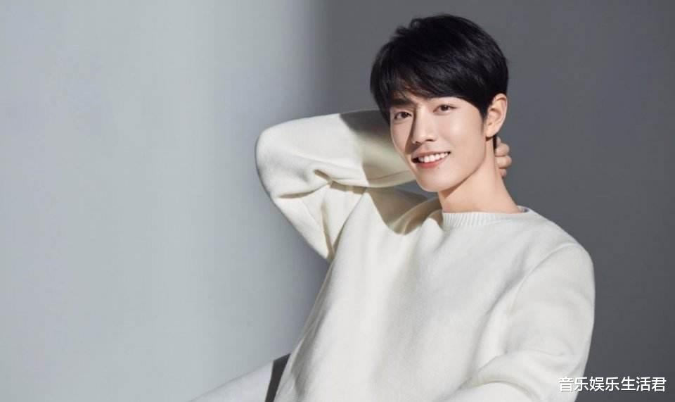 华晨宇|数字专辑新规则：肖战与华晨宇专辑销量，为何他是千万他是百万？