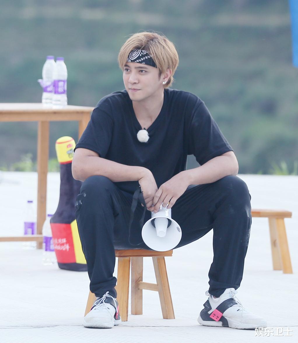 [迪丽热巴]《极限挑战6》录制路透曝光，迪丽热巴张艺兴罗志祥退出，邓伦贾乃亮加盟