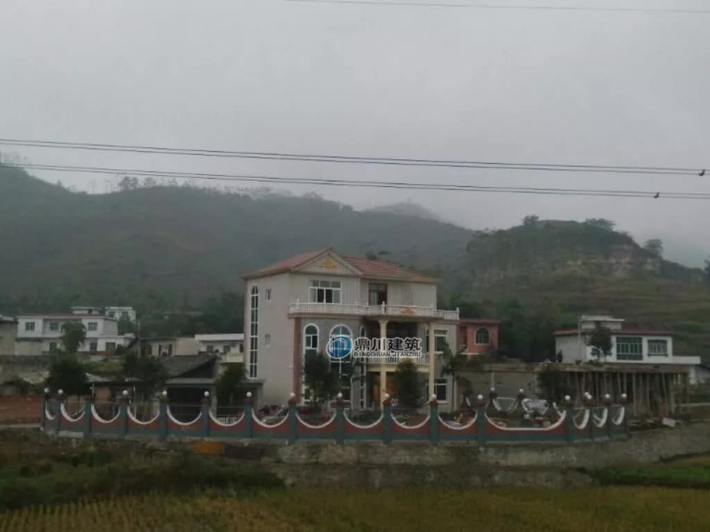 |主体40万，三层农村别墅，复式客厅+旋转楼梯设计，彰显品位