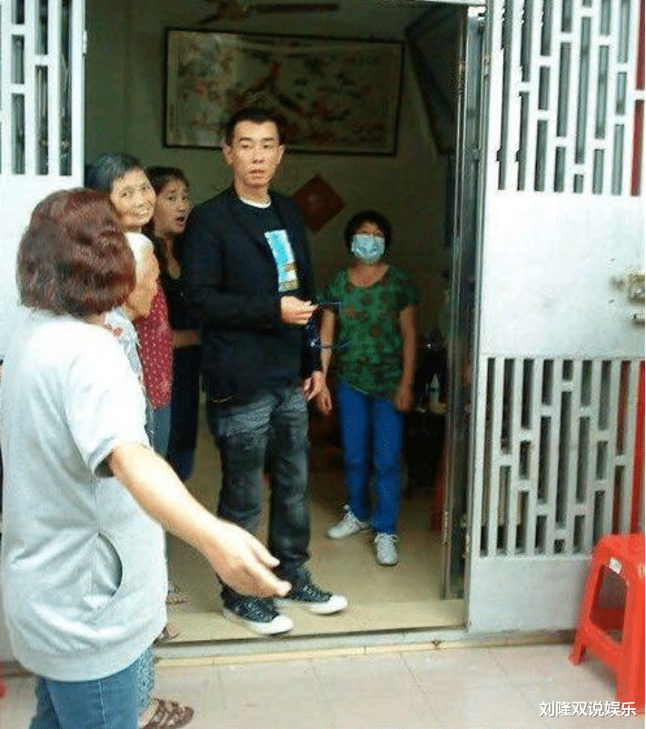 「婴儿肥」这些土生土长的内地人,却总被大家认为是香港明星!