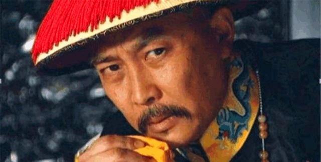 雍正赐死年羹尧后，大臣奉旨抄家搜到一物，皇帝看完气得吐血