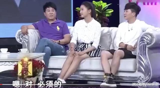 关晓彤|网友爆料关晓彤的姐姐4年前去世，但关爸爸却闭口不提这个大女儿