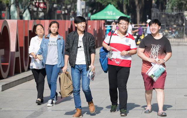 |2020高考录取分数线预测出炉，你估了多少分？附填志愿建议