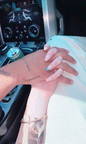 超模：湖人新星高调公布恋情，与白癜风超模十指紧扣，网友：这如何下嘴