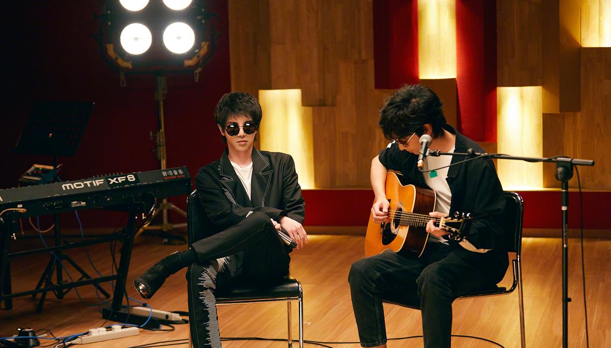 [华晨宇]华晨宇夺《我是歌手》冠军，节目组为了保华晨宇竟然这样做！