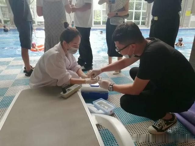 许昌报业传媒集团|突击检查游泳馆和电影院！许昌这4家店被选中，结果……