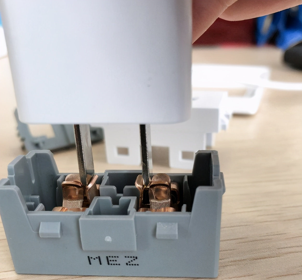 |开关插座从8块到100块都有，5分钟让您知道选购攻略，超实用