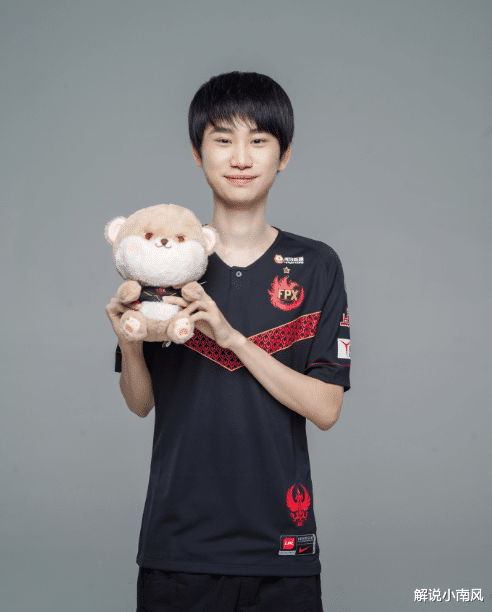 RNG|为提升RNG晋级季后赛几率！小虎逼自己：打不赢LGD当场退役