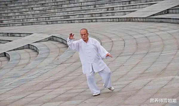 [衰老]男性开始衰老，有4个表现，若1个没有，恭喜，身体不错易长寿