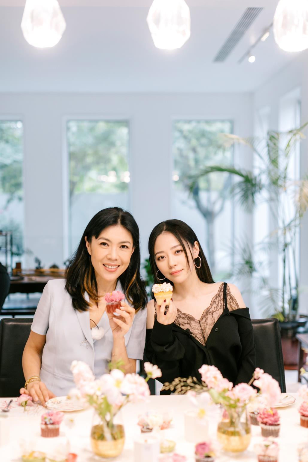 格莱美奖|她出道就是最佳女歌手，去过格莱美！