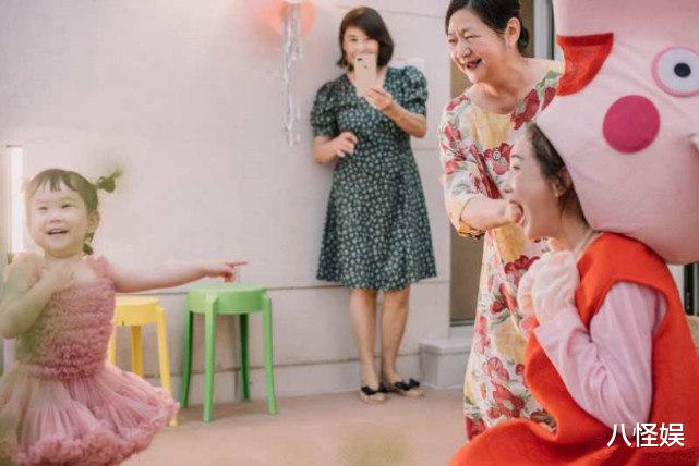 杜若溪|杜若溪变身佩奇为女儿庆生，老公严屹宽片场独自看庆生监控显酸楚
