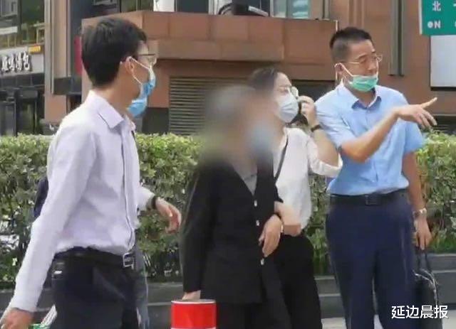 延边晨报|南医大女生遇害案凶手死刑:行凶后翻墙逃跑,落网被枪怼脸很平静