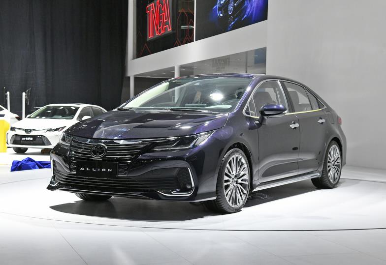 豐田又一全新轎車亮相廣州車展，搭載2.0L引擎，或明年3月上市-圖2