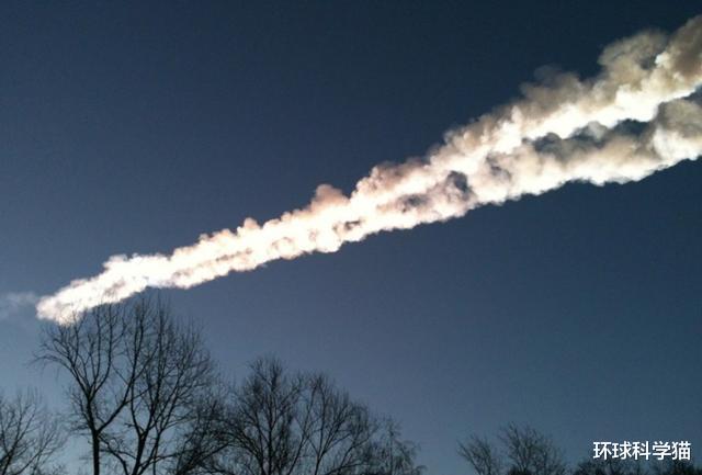 太空|韩国多地上空出现“火球”，拖着绿色尾巴，到底是什么？