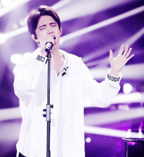 邓紫棋：《歌手》请来凑人数的嘉宾，结果给了观众惊喜，邓紫棋和华晨宇上榜