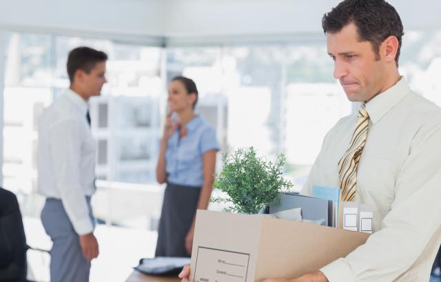 【离职】离职证明有多重要?员工辞职大闹公司,要求HR开离职证明