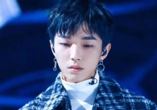 「何炅」《快本大本营》有史以来“最冷嘉宾”,全程一直耍大牌,连何炅都无语了!