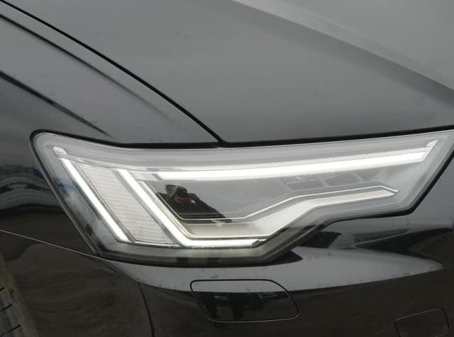 『新车』2020款奥迪A6L上市,配置升级,一看价格,车友:终于接地气了