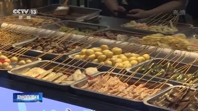 『成都』多地有序开放“地摊经济”“马路经济”!大排档业主:每天收入三万元