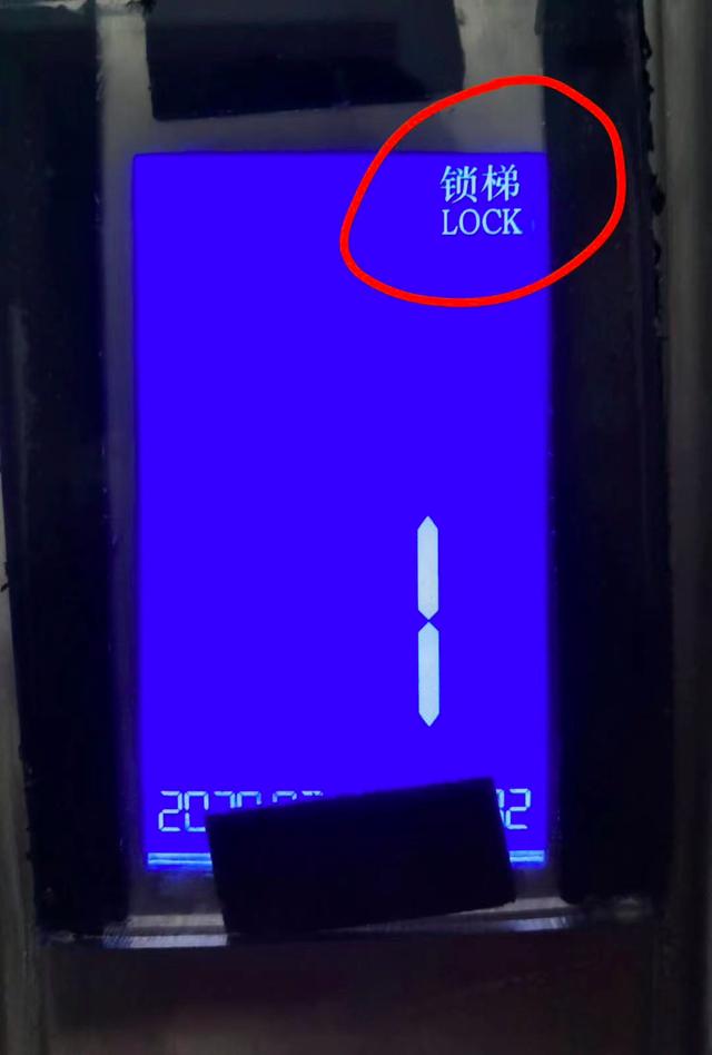 大连|中国又一地区紧急封城!几百万人禁足在家,医务人员再次出征
