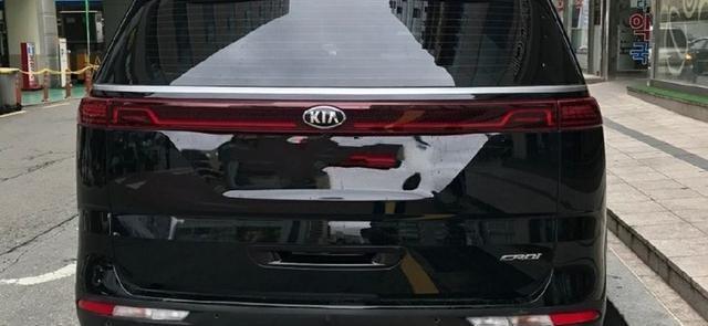 起亚汽车|又一“吃香”MPV,长5米1配1.6T混动,品控不输塞纳,就等价格了