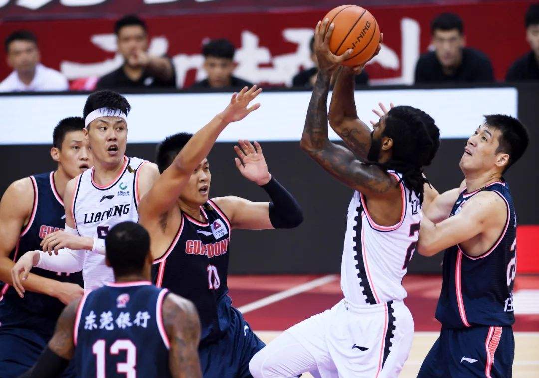 辽宁男篮|赵继伟已确认离队？辽宁未来彻底“崩盘”，八旬“中国篮球教父”也难救