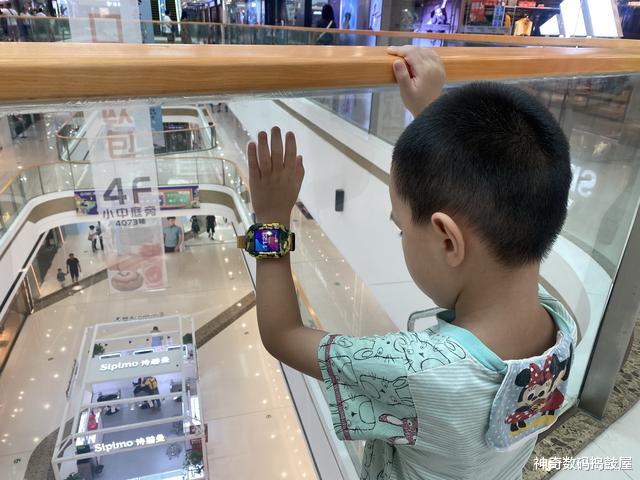 奇虎360|儿童智能手表中的“后浪”，守护孩子大安全：360与小天才对比