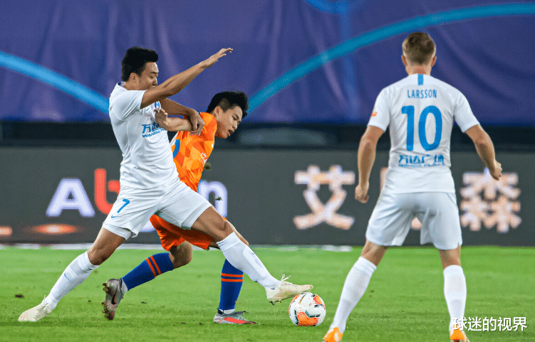 大连|34岁恒大旧将一战踢出“2000万欧”的水平，大连人赛季首胜他功不可没