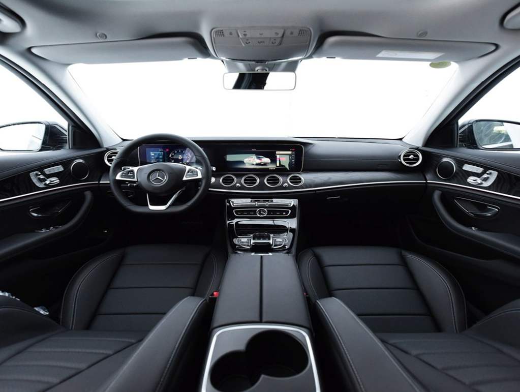 奔驰E级|降价10w之后，奔驰E级如今月销量超过1万，为何刚上市骂声一片？