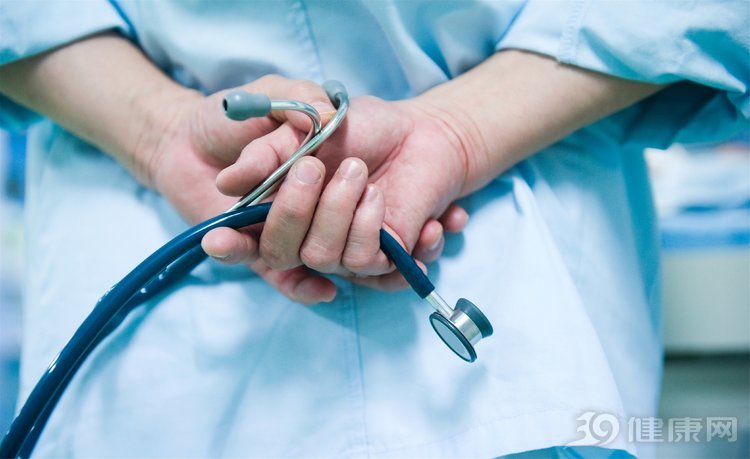 中草药：小便有股腥臭味？你的身体可能遇到大麻烦，或是3种病“找上门”