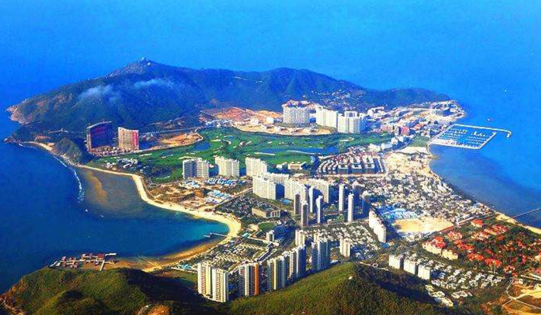马尔代夫|中国唯一禁止外国人进入的城市，坐拥8座机场，景色堪比马尔代夫