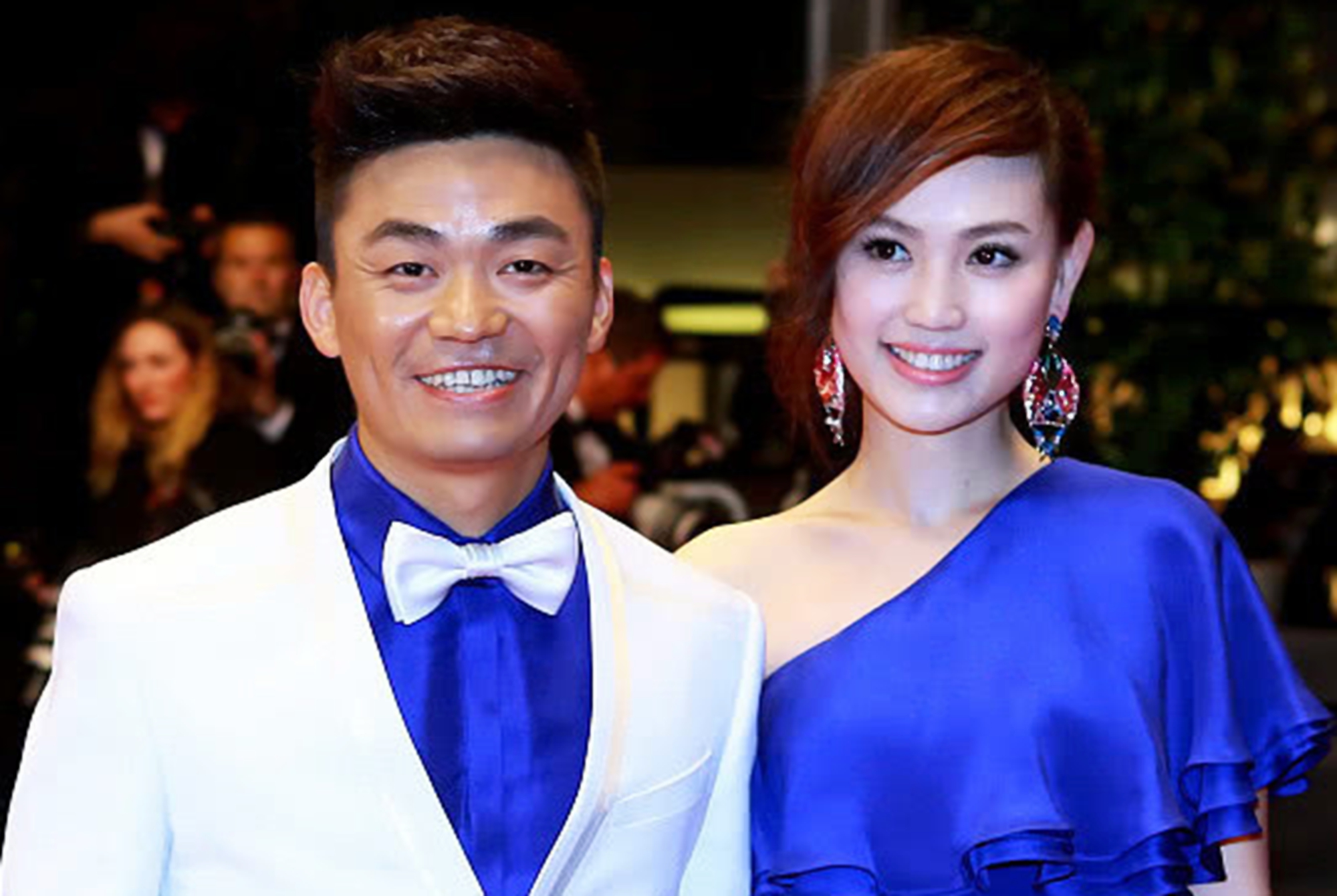 贾玲|王宝强马蓉离婚四年，爸教儿子，妈带女儿，如今兄妹差距不言而喻